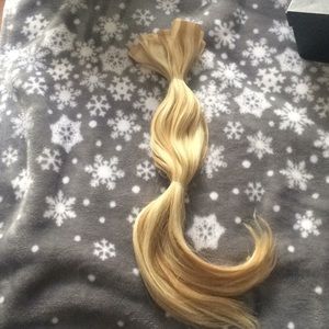 4 packs of tape in hair extensions -real hair